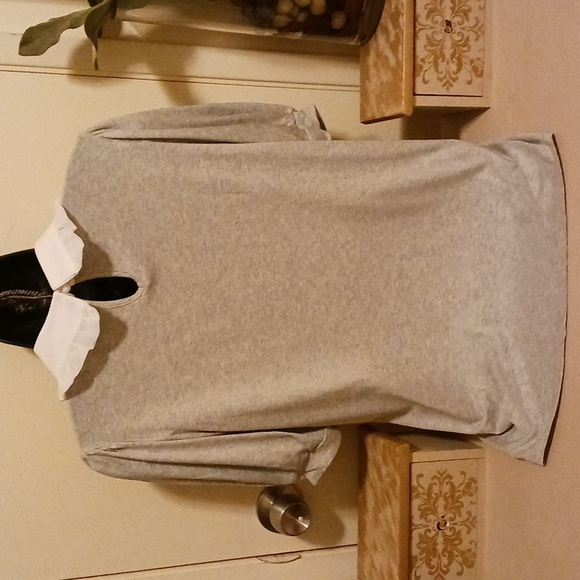 Misia cotton top with ruffle collar and puffysleeves sz. M colors white grey - Picture 5 of 8